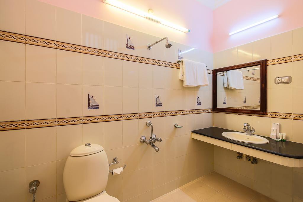 Treebo Moonlight Hotel Thiruvananthapuram Luaran gambar