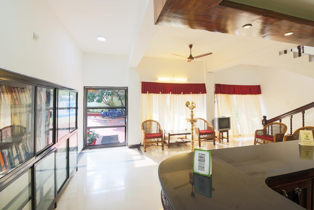 Treebo Moonlight Hotel Thiruvananthapuram Luaran gambar